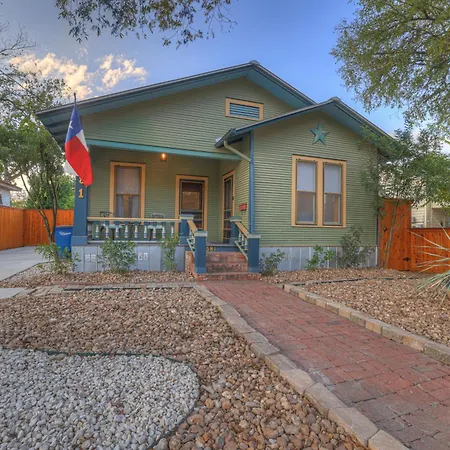 Villa Tolle Haus: W/Pool & Firepit-Walk To Schlitterbahn, Comal Chutes & Downtown!